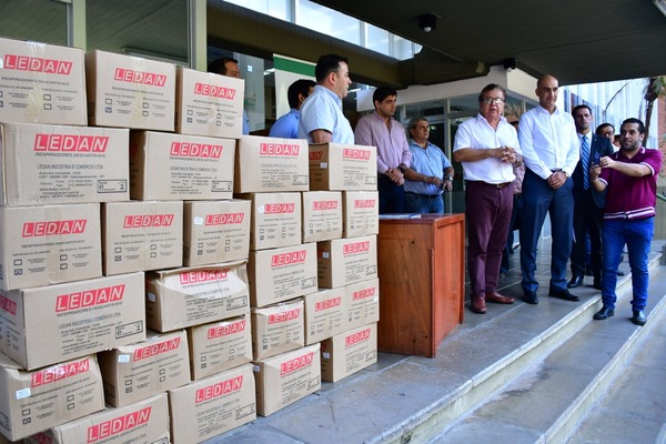 EBY entrega 30.000 mascarillas purificadoras para personal médico | .::Agencia IP::.