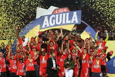 Fútbol colombiano se suspende por coronavirus - Fútbol - ABC Color