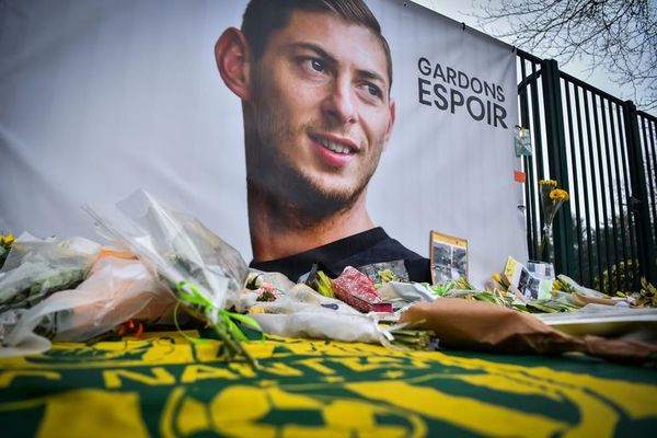 El avión de Emiliano Sala no tenía la licencia - Fútbol - ABC Color