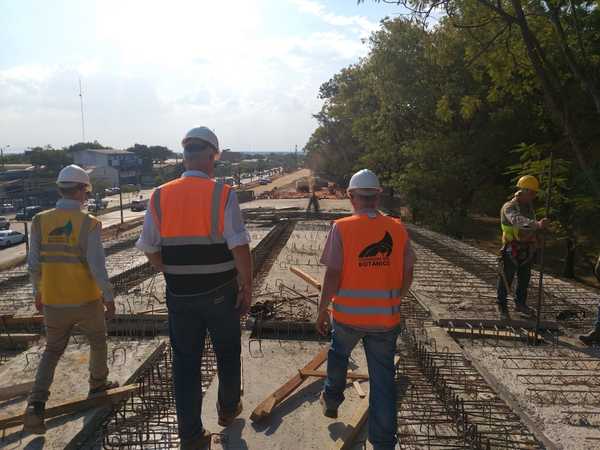 Avanza construcción del corredor vial Botánico