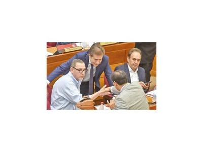 Senador de PPQ sugiere a sus pares depurar el Congreso