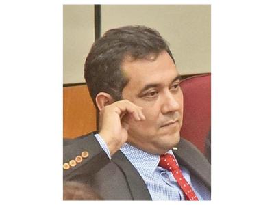 Senador abdista insiste en  rechazar terna para la Corte