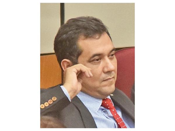 Senador abdista insiste en rechazar terna para la Corte
