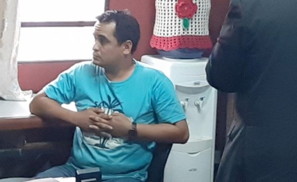 Marino niega tráfico de armas pero confiesa contrabando de cigarrillos