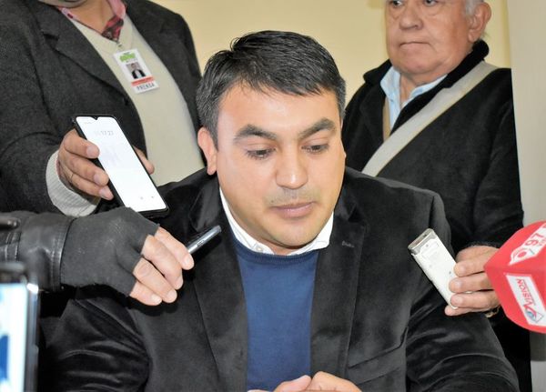 Pese a denuncias, aprueban rendición de cuentas de gobernador de Guairá - Nacionales - ABC Color