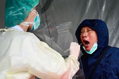 Los contagios de covid-19 bajan en China, que trata de retomar la actividad - Mundo - ABC Color