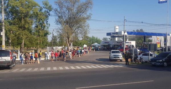 Petropar suspendió entrega de alcohol, por aglomeración de personas