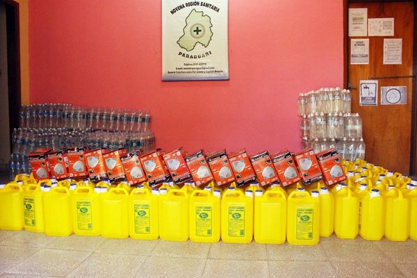 Gobernador entrega insumos hospitalarios para hacer frente al COVID-19 - Nacionales - ABC Color