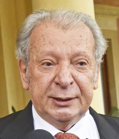 Calé ve inminente pacto para que Alliana siga en el cargo - Política - ABC Color