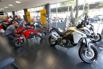 Ducati Paraguay abrió temporada exhibiendo potentes motocicletas