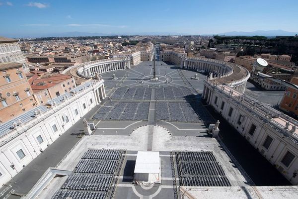 El papa alaba a los sacerdotes valientes ante la pandemia del coronavirus - Mundo - ABC Color
