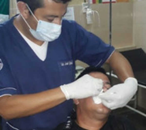 Coronavirus: Policías son agredidos cuando realizaban protocolo - Paraguay.com