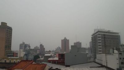 Continúa quema de pastizales, ahora en Capiatá - Nacionales - ABC Color