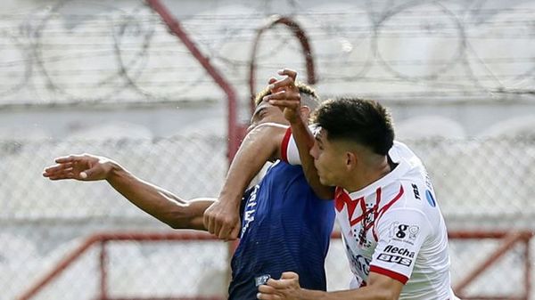 Saúl Salcedo, expulsado y goleado