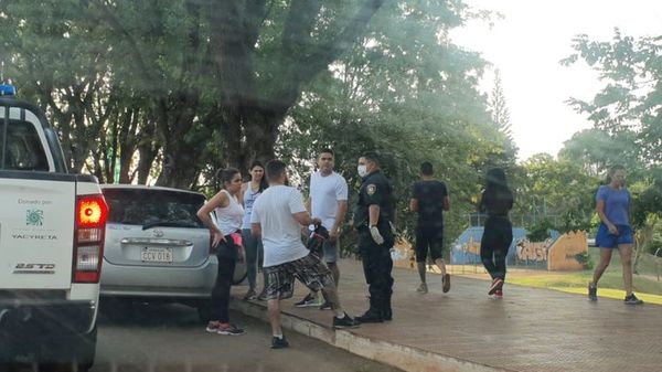 Por cuarentena, despejan el lago a “invitación” de la Policía  - ABC en el Este - ABC Color