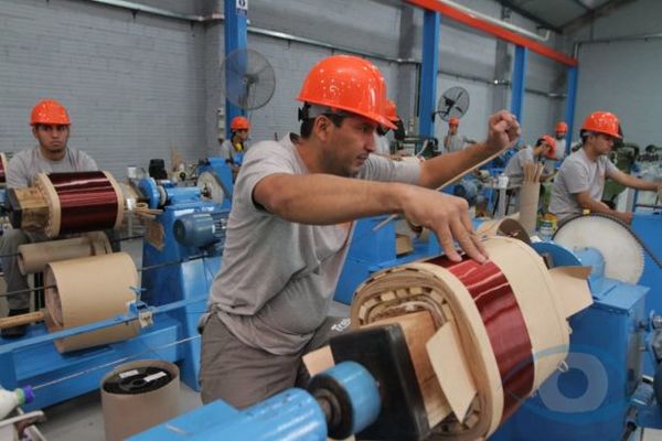 Con planificación y trabajos formales, industria paraguaya se posiciona como tercer componente del PIB nacional