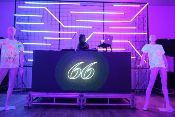Presentan Glow In The Night de Bud66