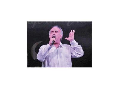 Lamentan partida del gran intérprete Óscar Gómez