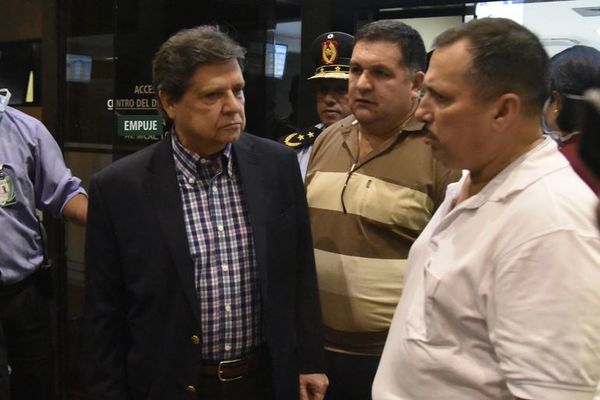 Intensificarán medidas contra irresponsables y anuncian detenciones - Nacionales - ABC Color