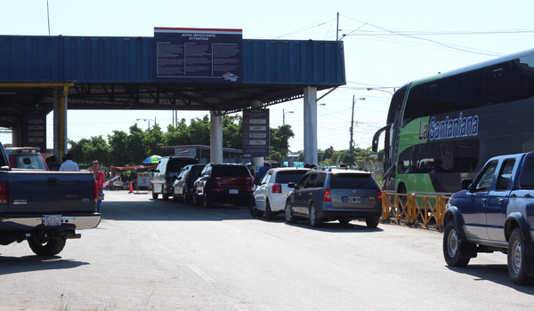 Paraguay cierra parcialmente fronteras desde hoy