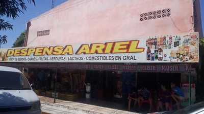 Violentos motobandis asaltan despensa y roban dinero en Ciudad del Este
