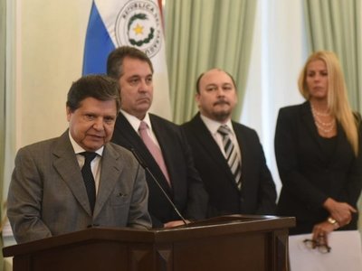 Gobierno restringe circulación de personas y vehículos de 20.00 a 4.00
