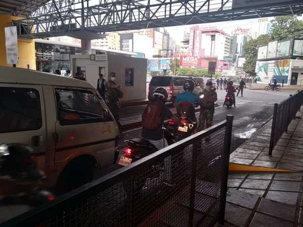 Restricción en el Puente de la Amistad se mantendrá hasta nuevo aviso - Noticde.com