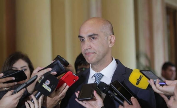 HOY / Desconocen si COVID-19 genera inmunidad y cuál es la reacción al ibuprofeno