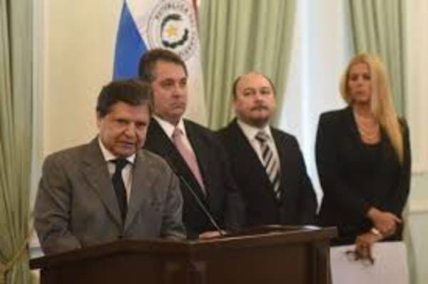 Gobierno restringe circulación de personas y vehículos de 20.00 a 4.00