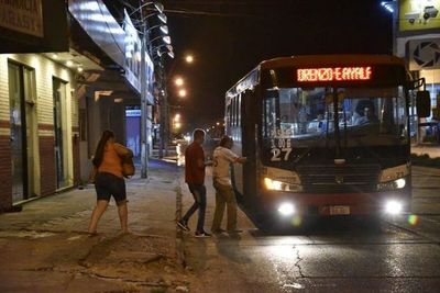 Viceministro de Transporte asegura servicio público para gente que trabaja en horario nocturno - Nacionales - ABC Color