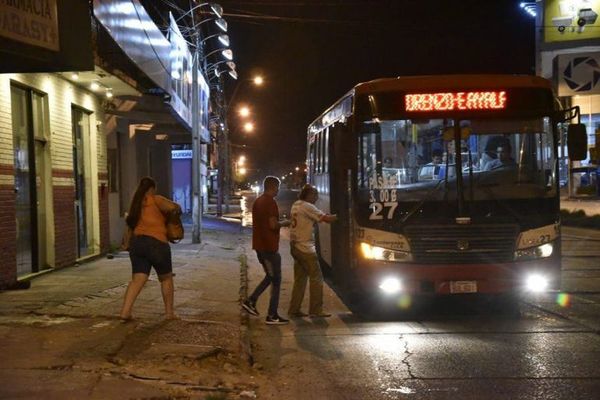 Viceministro de Transporte asegura servicio público para gente que trabaja en horario nocturno - Nacionales - ABC Color