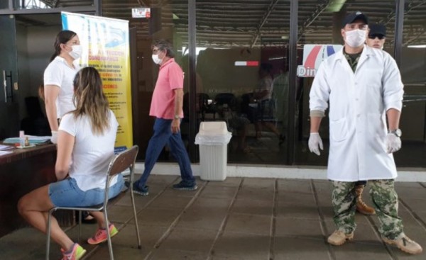 Medio centenar de personas detectadas con fiebre en Zona Primaria