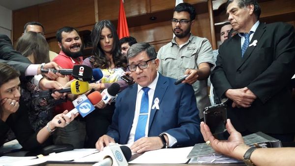 Renunció Armando Gómez, intendente de Lambaré - Paraguay Informa