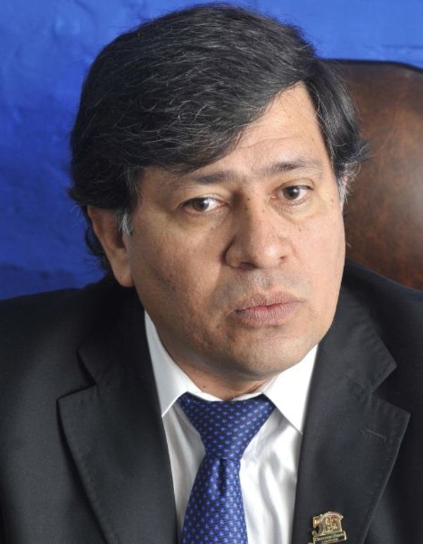 Lambaré: Armando Gómez presenta renuncia a la Intendencia - Periodísticamente - ABC Color