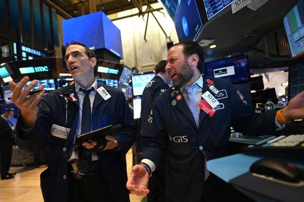 Wall Street se sigue hundiendo tras suspender operaciones - Mundo - ABC Color