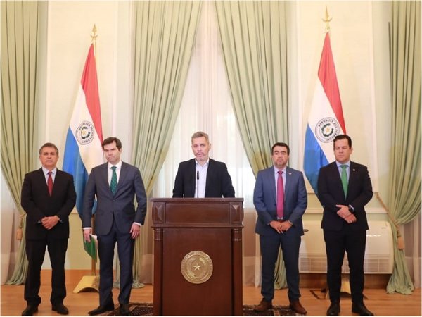 Gobierno dispone refinanciamiento de créditos para todos sin costo