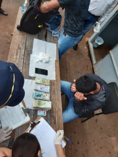 Encarnación: Cae joven con medio kilo de cocaína y casi 200.000 pesos
