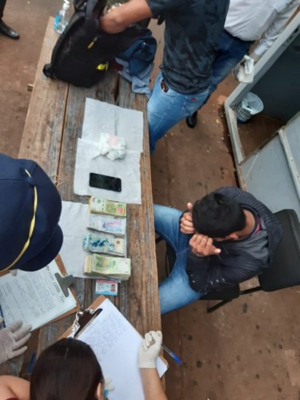 Encarnación: Cae joven con medio kilo de cocaína y casi 200.000 pesos