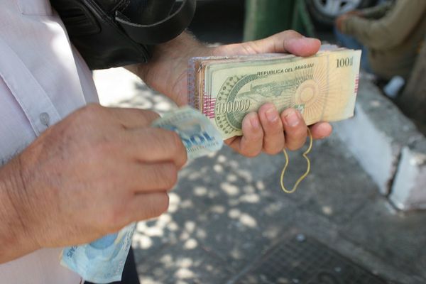 Monedas de Argentina, Chile y Brasil, entre las que más pierden