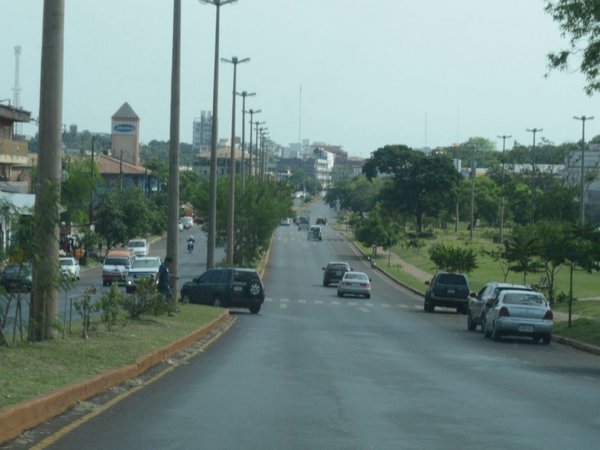 Casi nula la circulación en el paso fronterizo Encarnación y Posadas