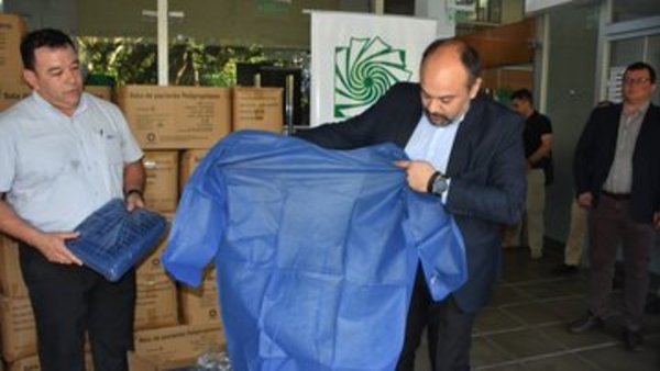EBY entrega lotes de implementos médicos a Salud Pública - .::RADIO NACIONAL::.