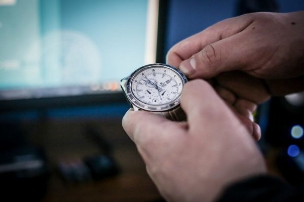 ANDE confirma cambio de horario para este domingo