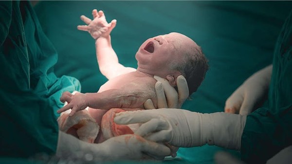 Un bebé recién nacido en Gran Bretaña dio positivo al coronavirus - ADN Paraguayo