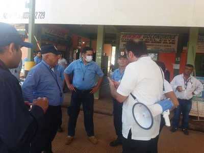 Coronavirus: realizan trabajos persuasivos en mercado y terminal de ómnibus | Radio Regional 660 AM