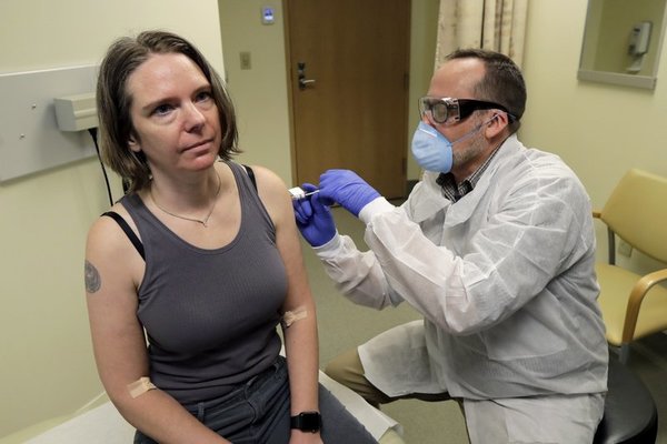 Prueban la primera vacuna contra el coronavirus en voluntarios estadounidenses