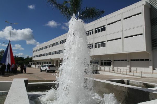 Denuncian que pidieron a familiares que retiren a abuelos del centro de adultos mayores de San Bernardino » Ñanduti