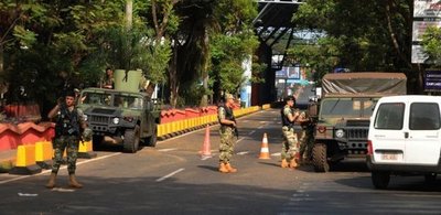 PARAGUAY RECHAZA INGRESO DE CASI 2.000 EXTRANJEROS EN PRIMER DÍA DE CIERRE DE FRONTERAS