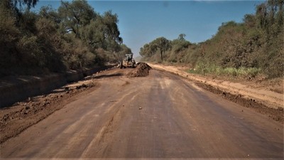Realizan trabajos de alteo en terraplén de las zonas bajas de Teniente Montanía