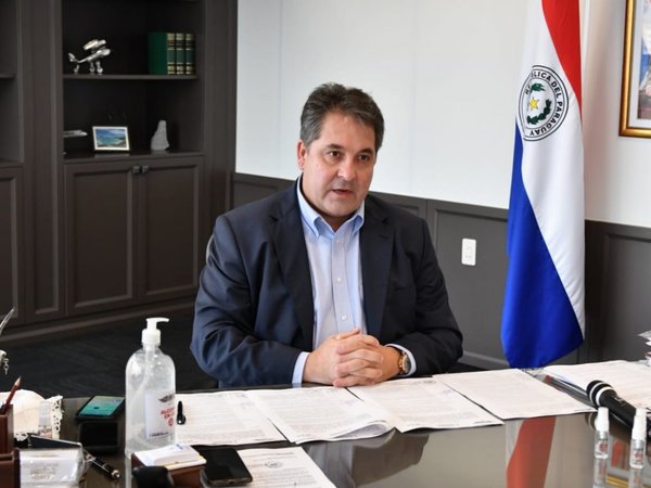Restringen ingreso vía aérea de extranjeros no residentes