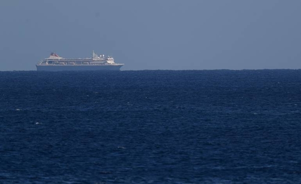 HOY / Cuba recibirá al crucero británico con cinco casos de coronavirus